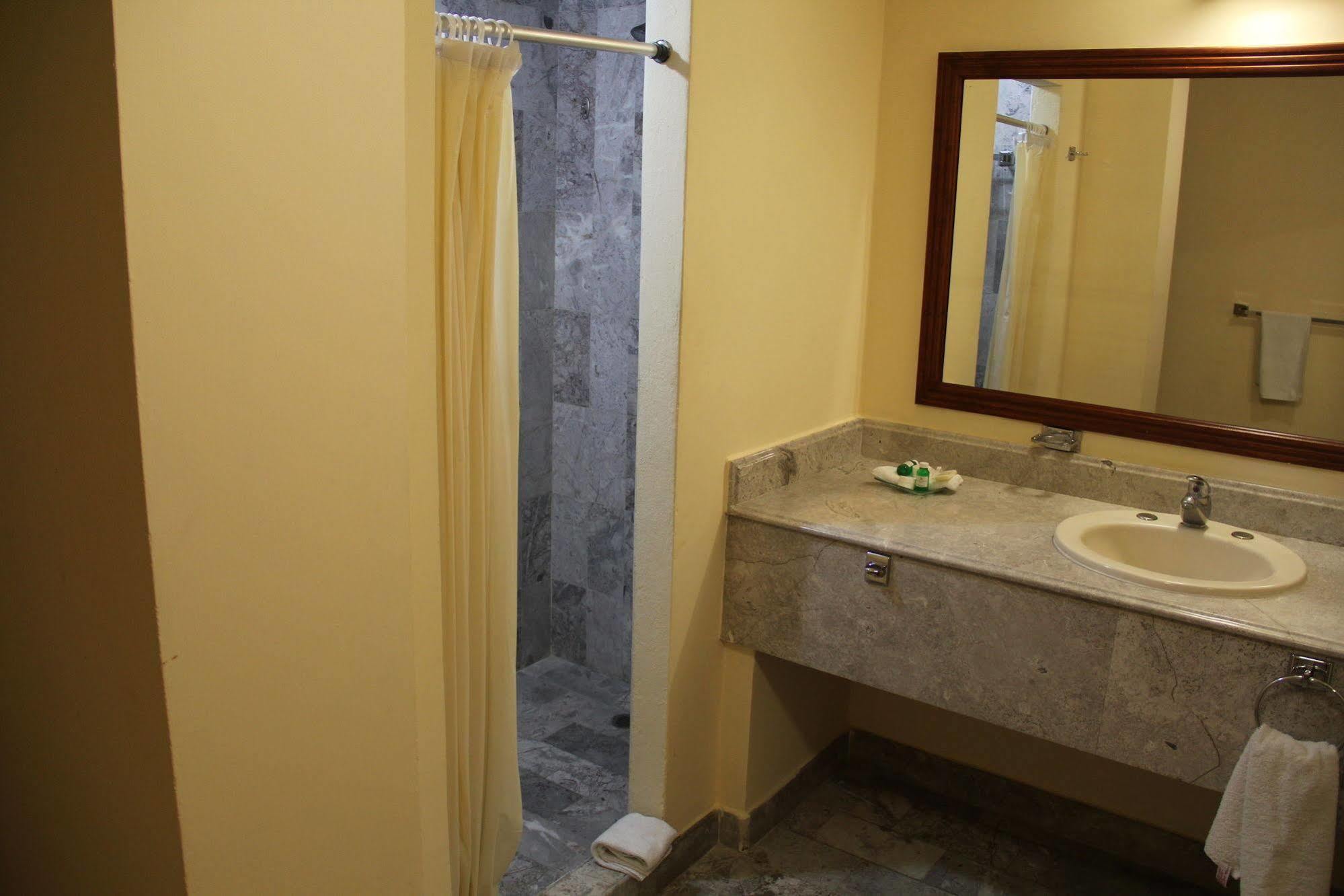 Hotel Tehuacan Plaza Eksteriør billede